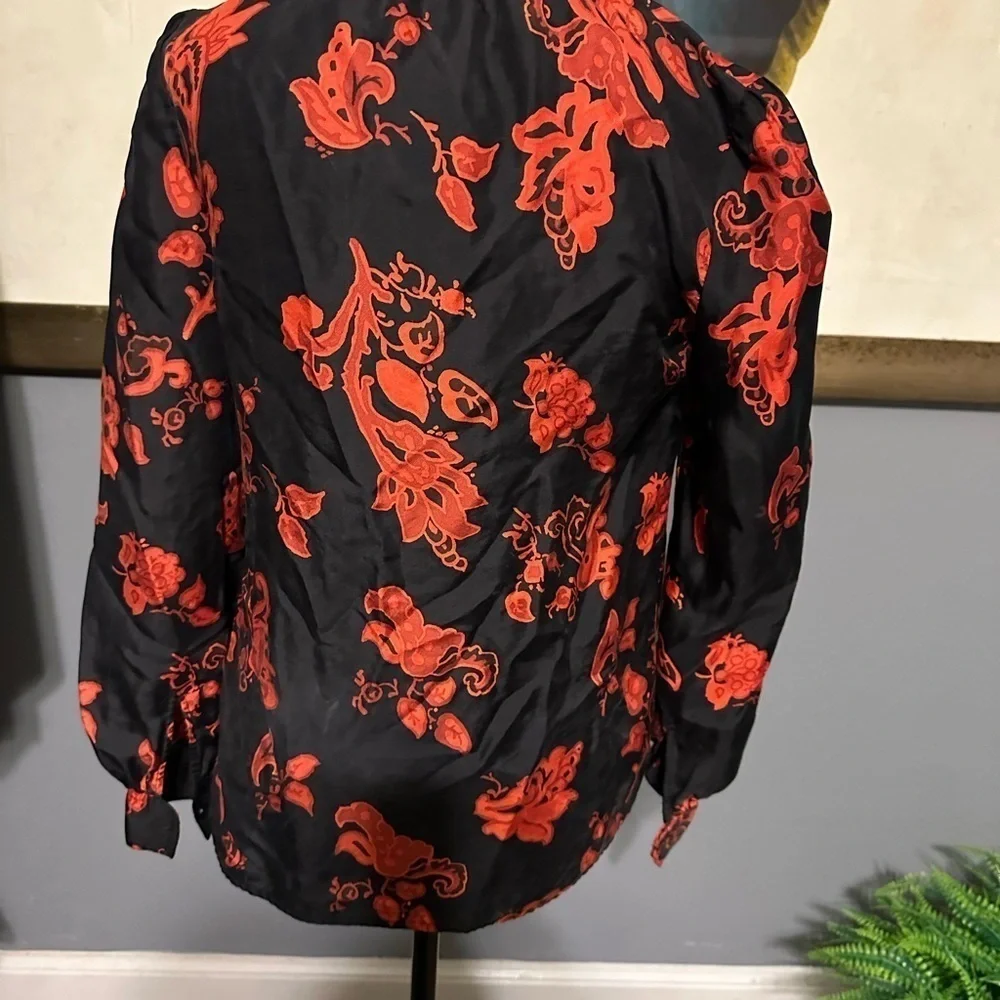 Tory Burch blouse EUC